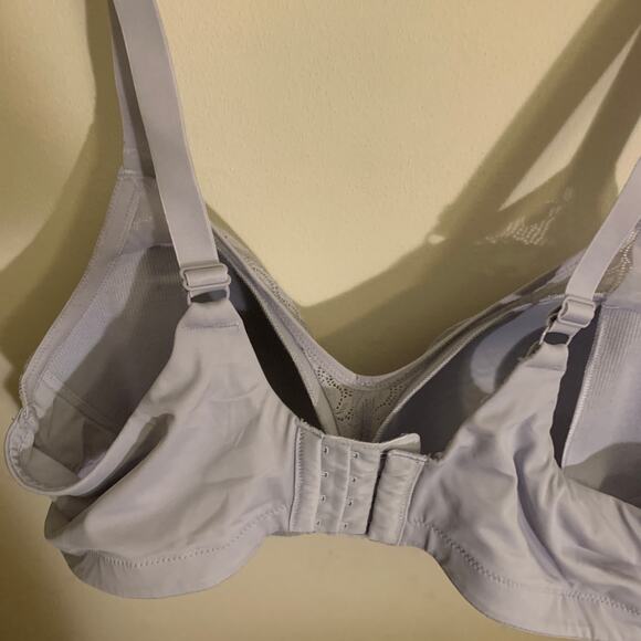 Breezies Floral Leaf Overlay Contour Wirefree Bra Cloudless Blue Sz 40C A391264 - Picture 11 of 13